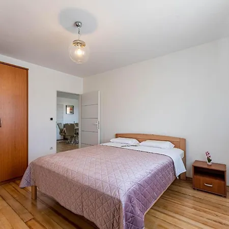 Apartment Darko *