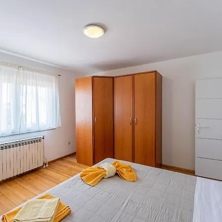 Darko Pjescana Uvala
